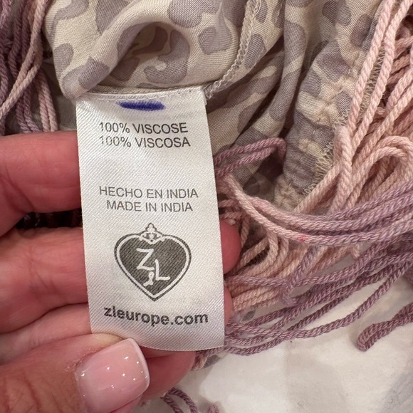 Zleurope Leopard Print Fringe Coverup - Picture 4 of 8